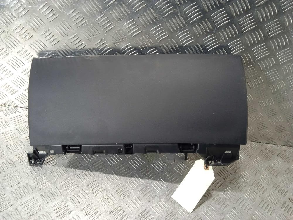 Бардачок к Tesla Model 3 (17-21)