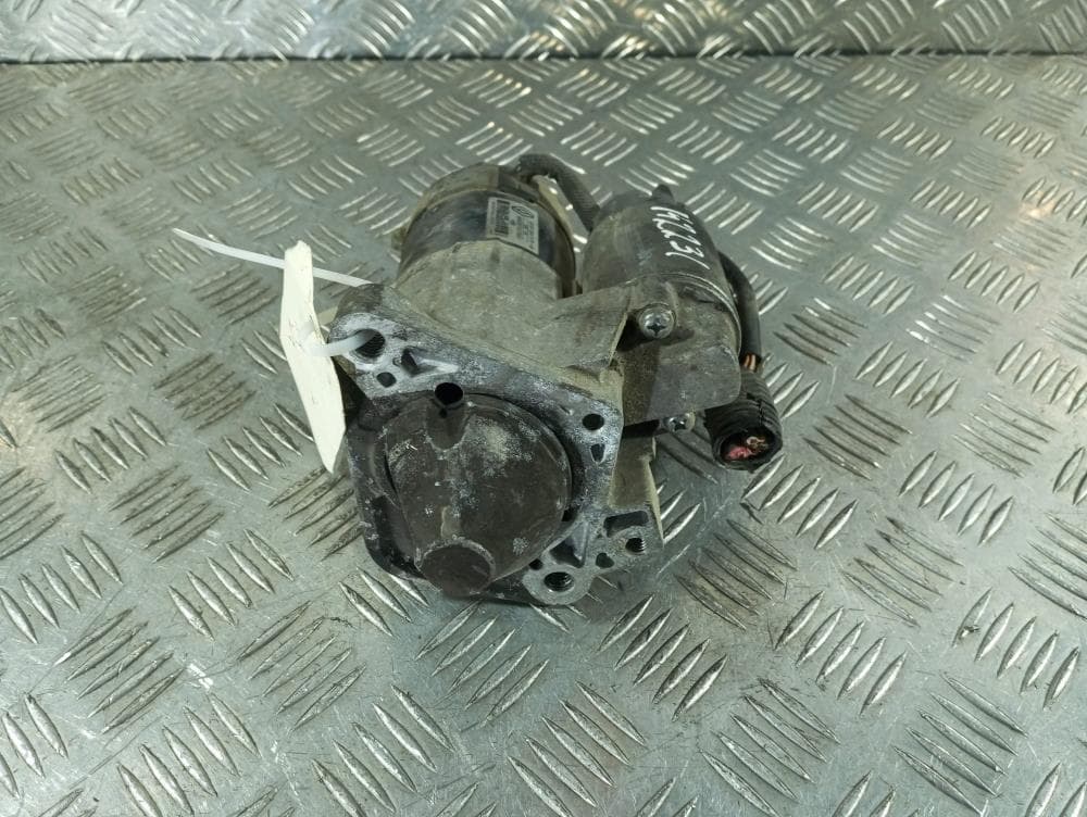 Стартер к Renault Megane 2 (02-06)