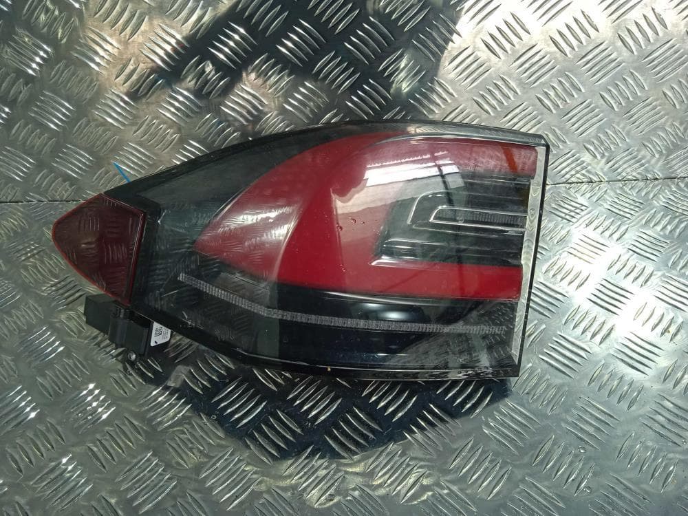 Фонарь задний левый к Tesla Model X (15-21)
