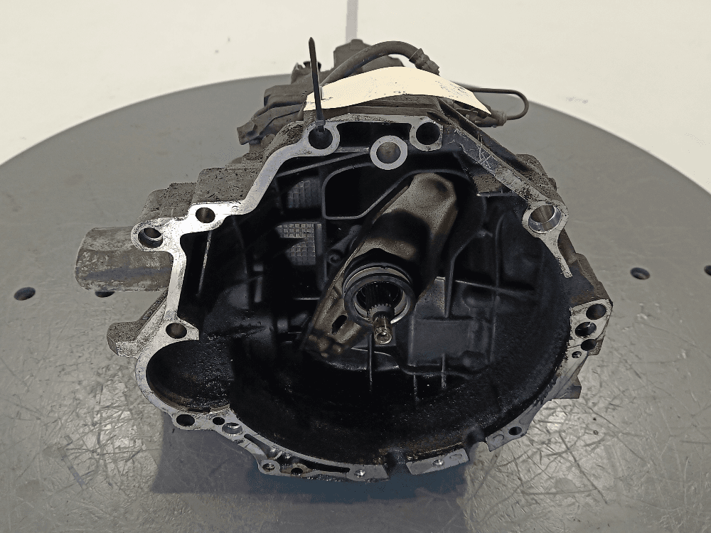 КПП механическая (МКПП) к Audi A4 B6 (01-05)