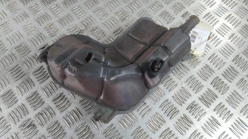 Бачок расширительный к Audi A4 B5 Рестайлинг (99-01)