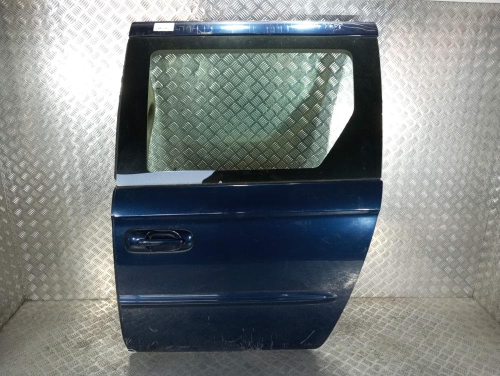 Дверь сдвижная левая к Chrysler Voyager 4 (01-04)