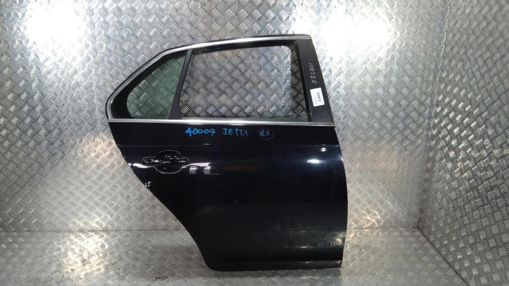 Дверь задняя правая к Volkswagen Jetta 5 (05-11)