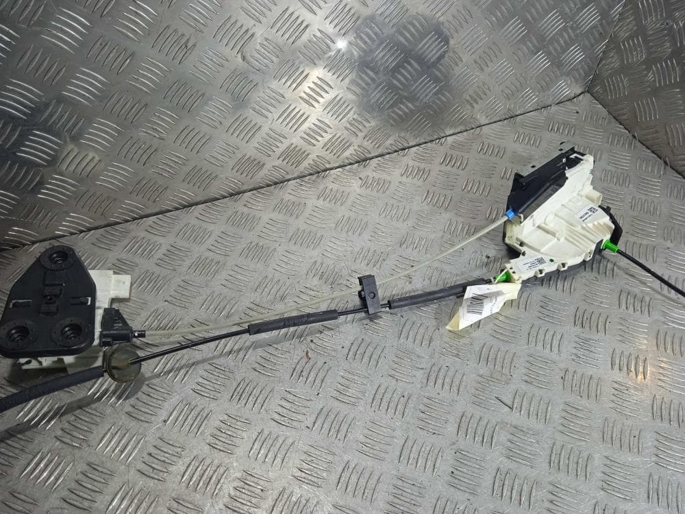 Замок двери передней правой к Tesla Model X (15-21)