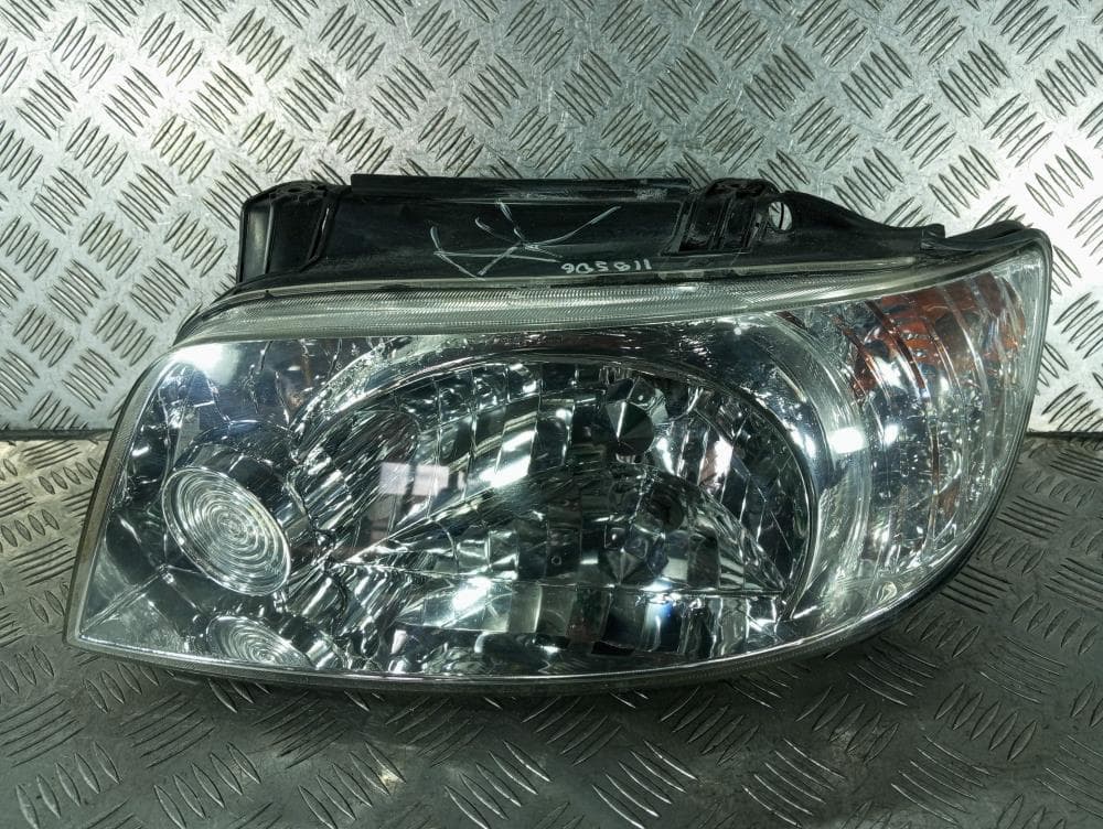 Фара левая к Hyundai Matrix 1 (01-05)