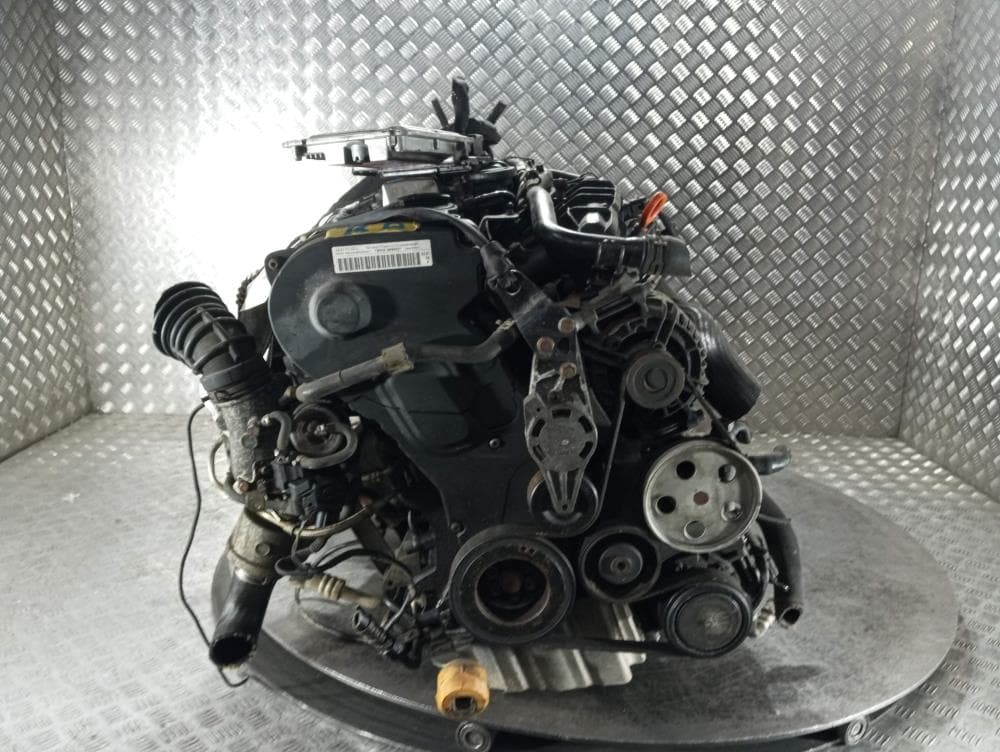 Двигатель к Audi A4 B7 (04-09)