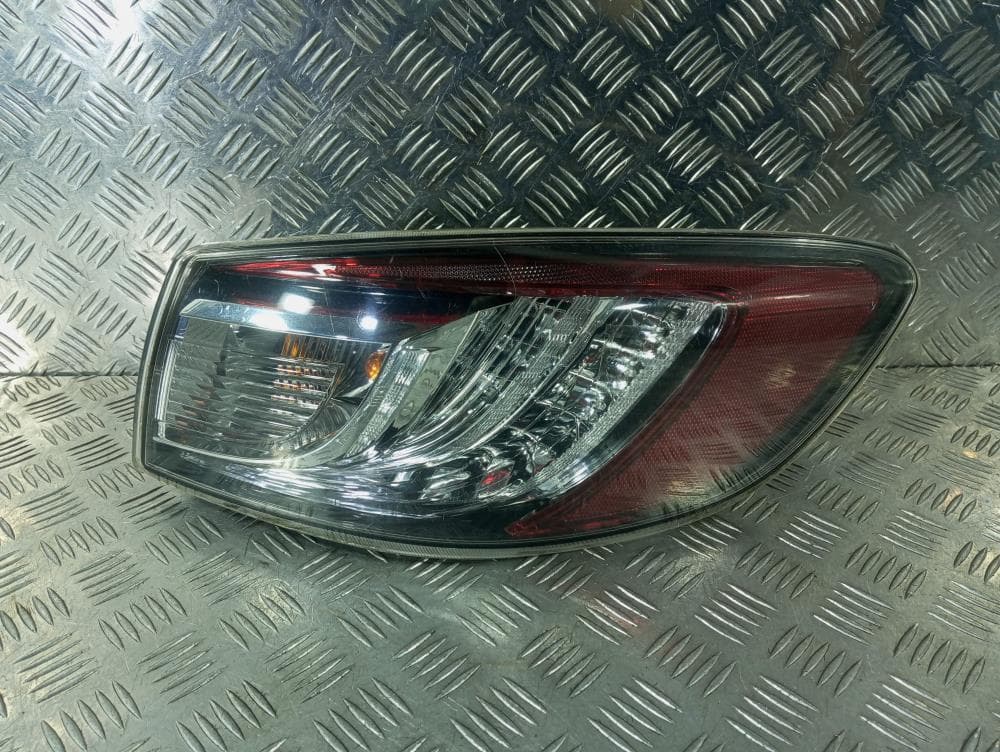 Фонарь задний правый к Mazda 3 BL (09-11)