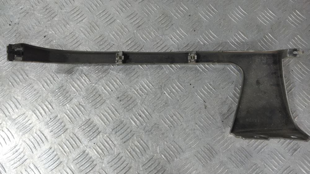Накладка (ресничка) правой фары к Subaru Forester 2 (02-05)
