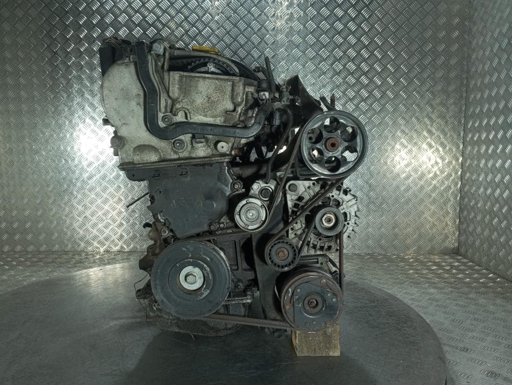 Двигатель к Renault Laguna 2 (01-05)