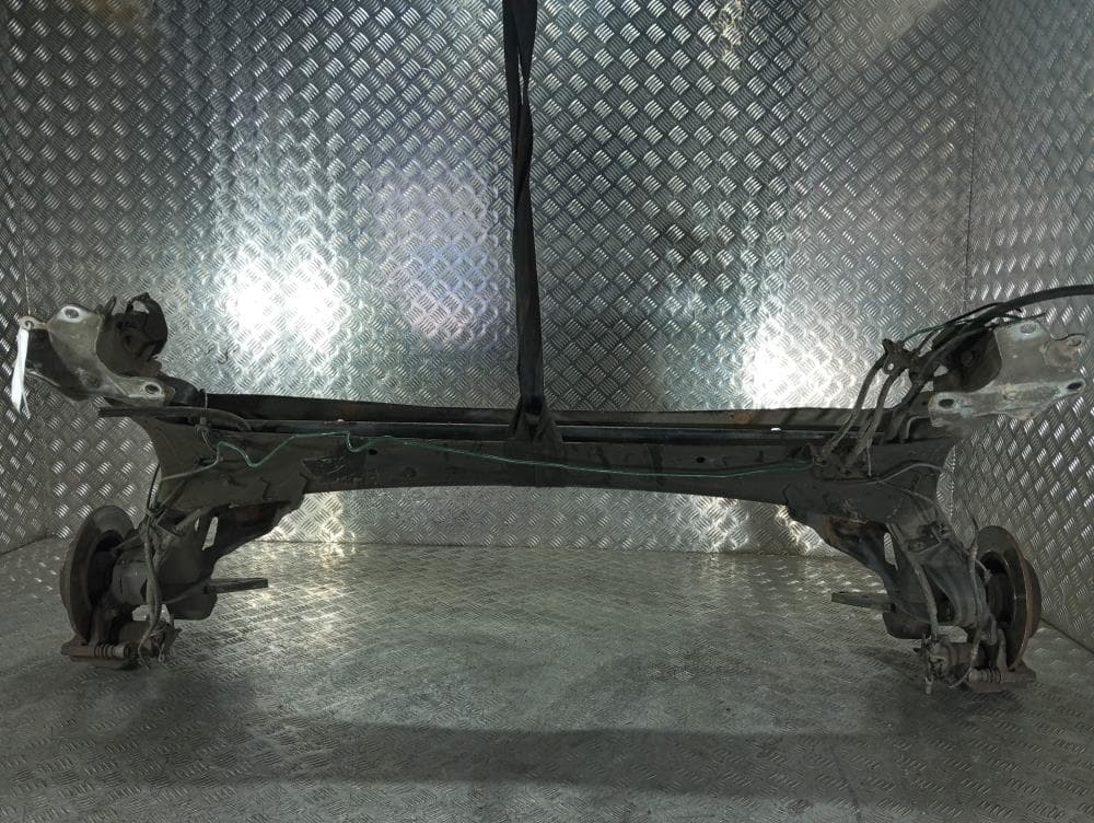 Балка подвески задняя к Renault Scenic 2 (03-06)