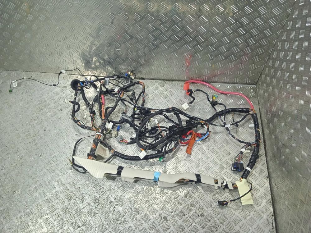 Проводка к Tesla Model 3 (17-21)