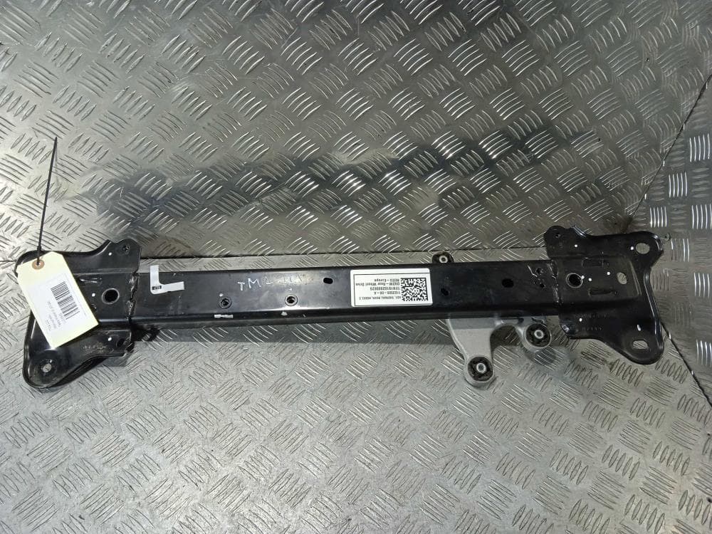 Распорка стоек к Tesla Model 3 (17-21)