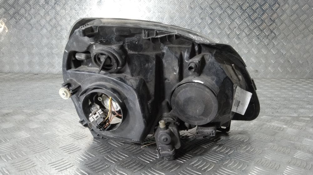 Фара левая к Renault Clio 2 (97-01)
