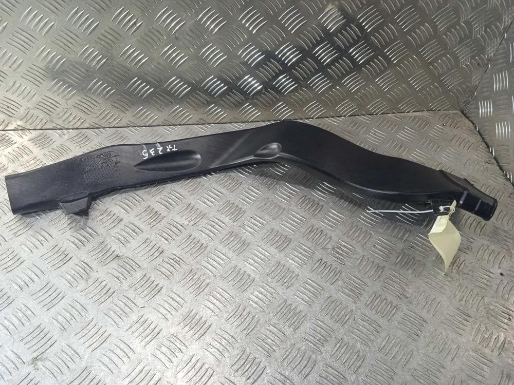 Воздуховод к Tesla Model X (15-21)