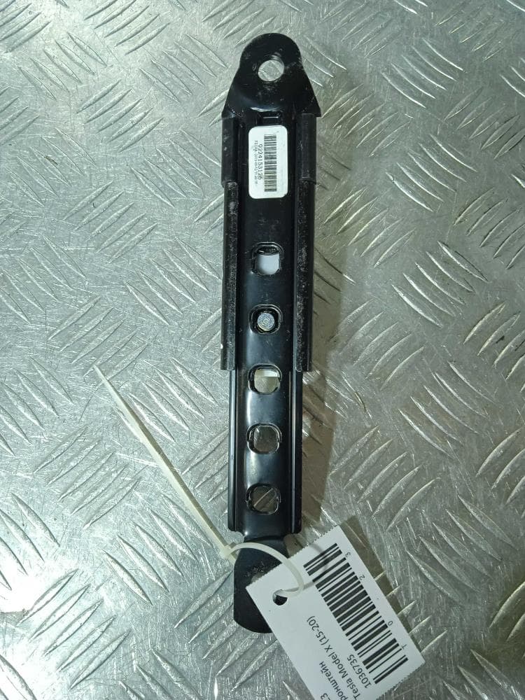 Кронштейн к Tesla Model X (15-21)