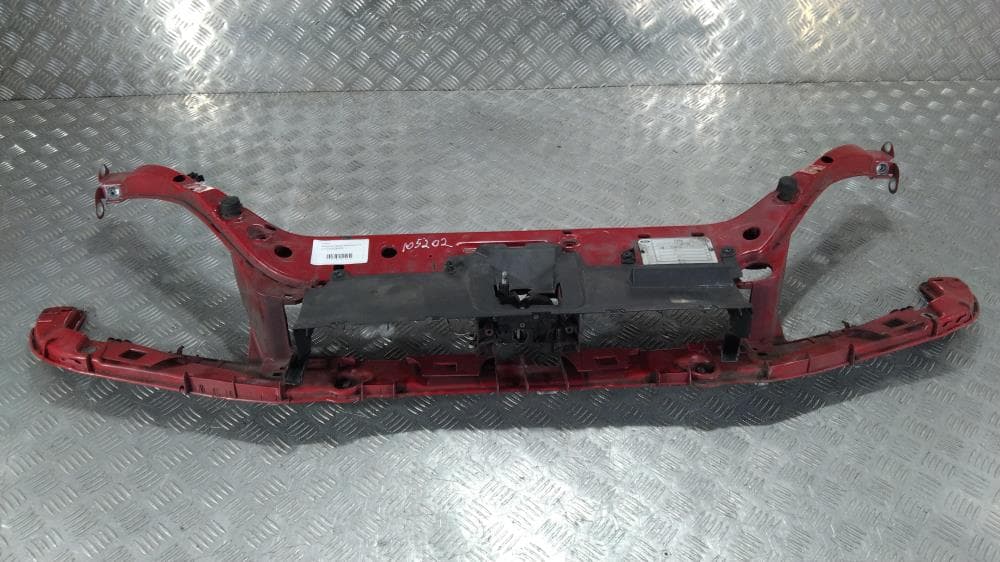 Передняя панель крепления облицовки (телевизор) к Ford Focus 1 (98-01)