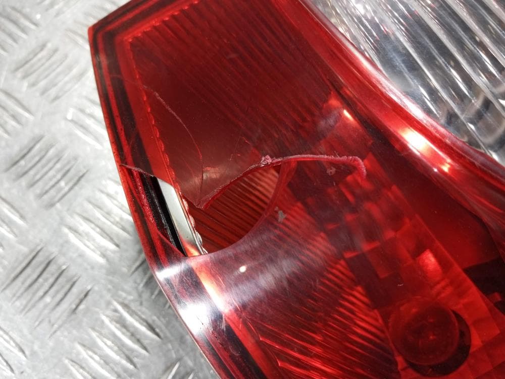 Фонарь задний правый к Renault Scenic 2 Рестайлинг (06-09)