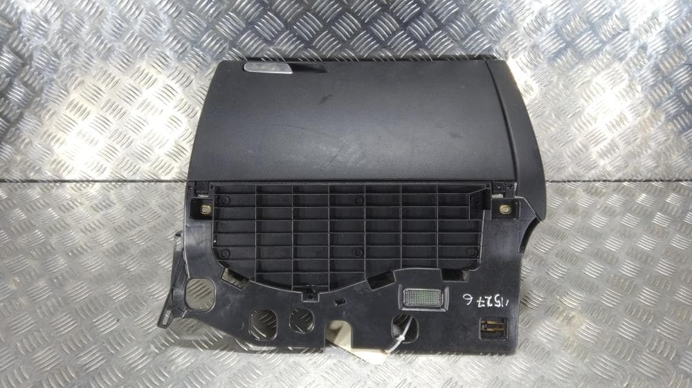 Бардачок к Audi A4 B8/8K (07-11)