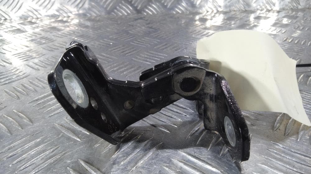Петля двери задней правой к Jeep Grand Cherokee WL (21-24)