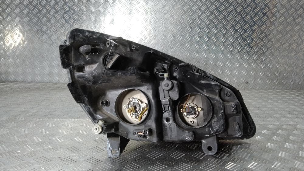 Фара левая к Renault Scenic 2 (03-06)