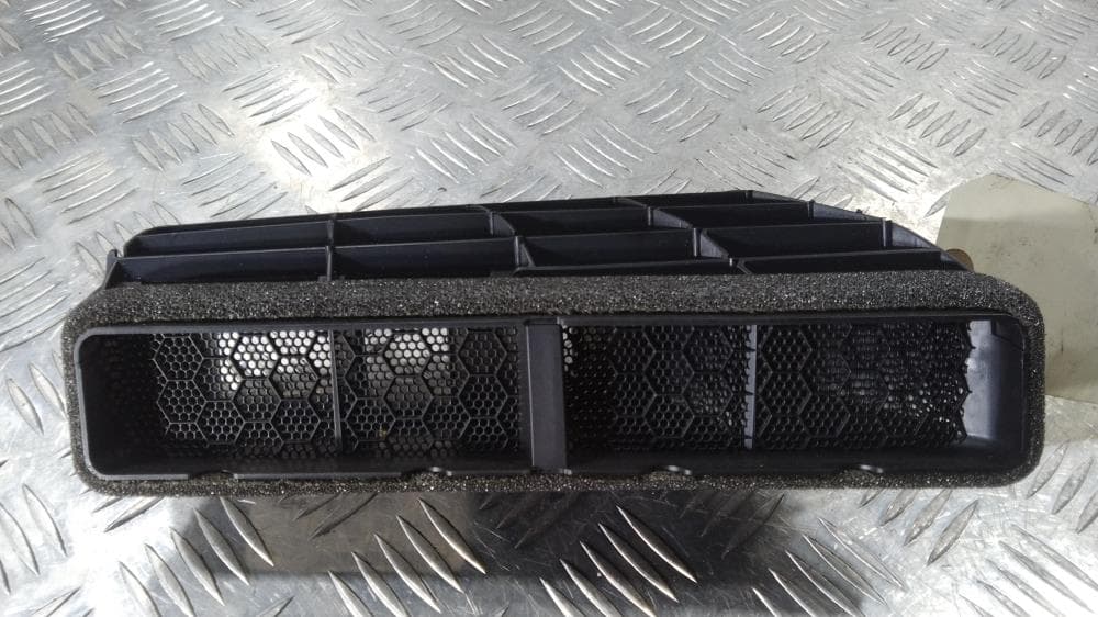 Воздуховод к Audi A4 B8/8K (07-11)