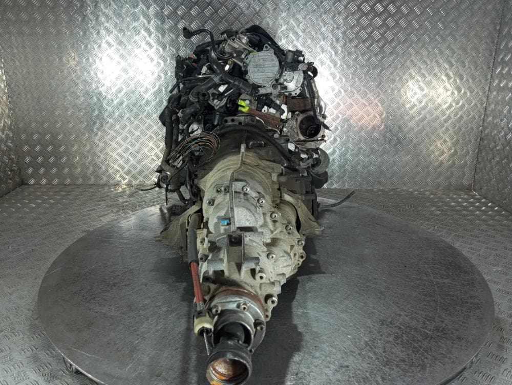 Двигатель к Audi A4 B7 (04-09)