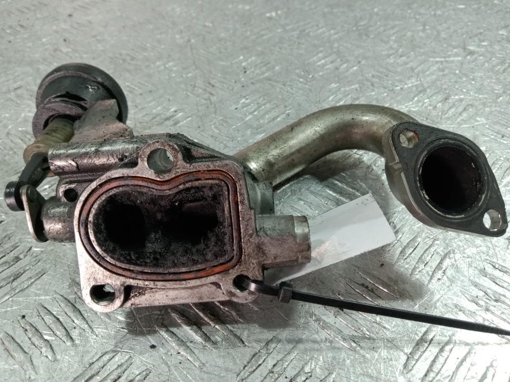 Трубка системы рециркуляции EGR к Mercedes E Class W212/S212/C207/A207 Рестайлинг (13-16)