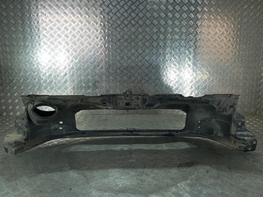 Передняя панель крепления облицовки (телевизор) к Iveco Daily 6 (14-24)