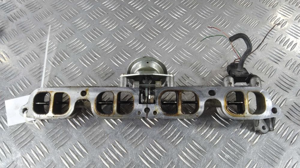 Коллектор впускной к Toyota Avensis 2 (03-06)