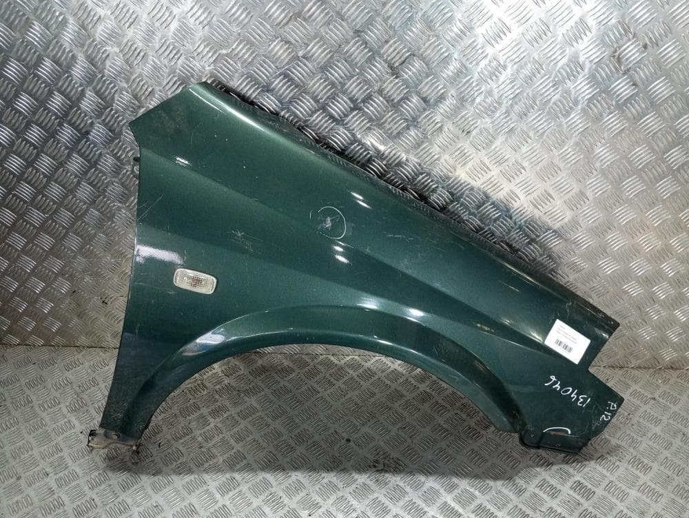 Крыло переднее правое к Nissan  Primera P12 (02-08)