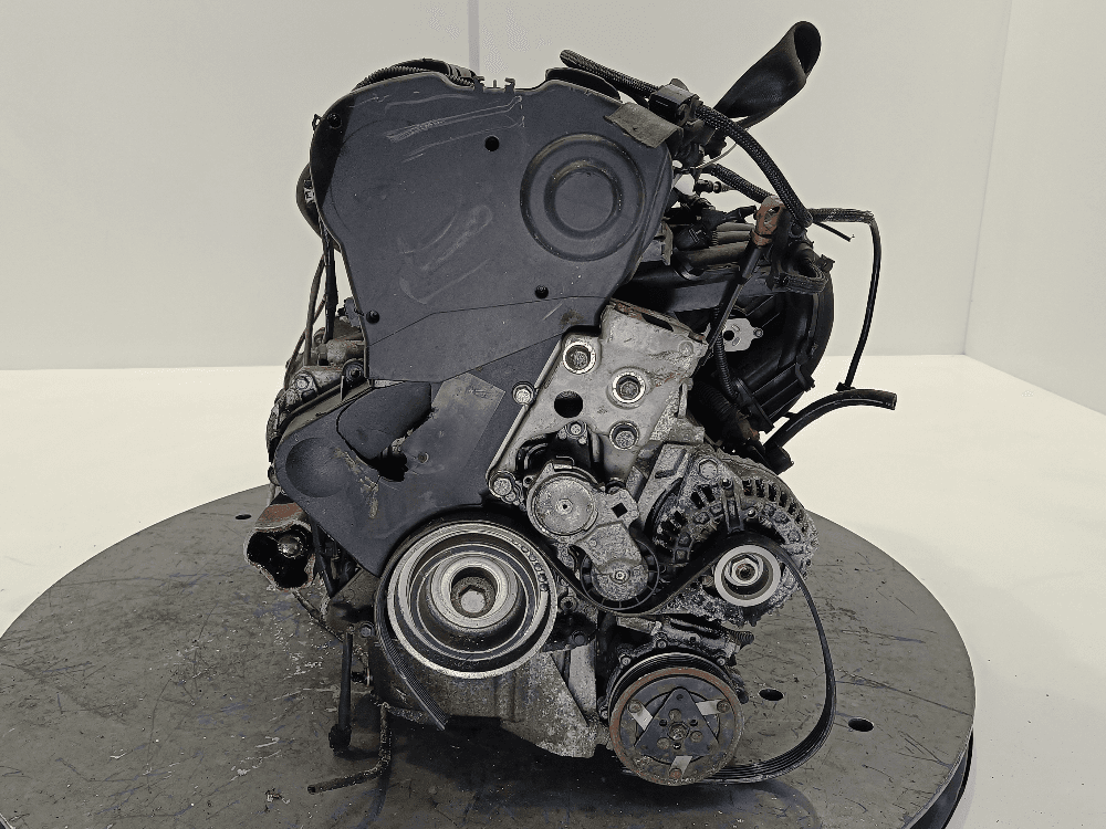 Двигатель к Citroen C4 1 (04-08)