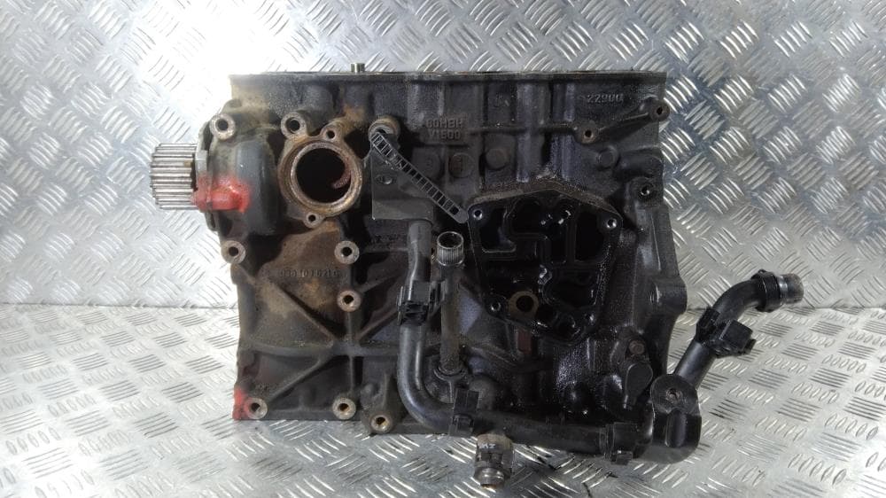 Блок цилиндров к Volkswagen Passat B5+ Рестайлинг (00-05)