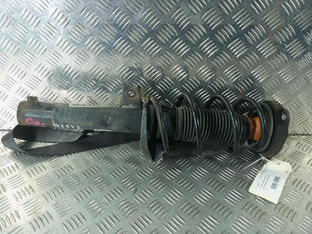 Стойка передняя левая к Volkswagen Golf 6 (08-15)