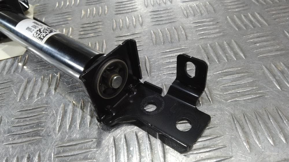 Отбойник крышки багажника (демпфер) к Jeep Grand Cherokee WL (21-24)