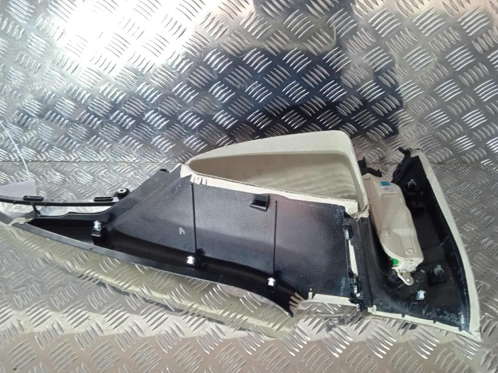 Обшивка стойки задней левой к Tesla Model X (15-21)