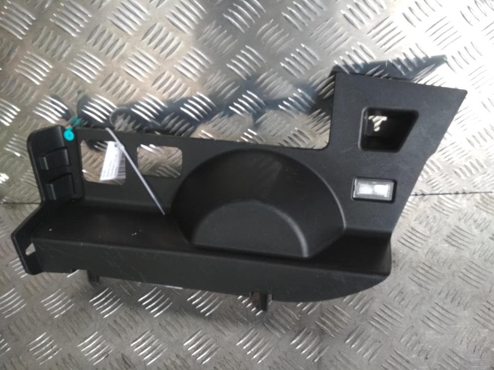 Обшивка багажника к Tesla Model X (15-21)