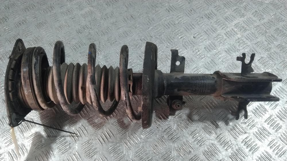 Стойка передняя правая к Renault Laguna 3 (07-11)