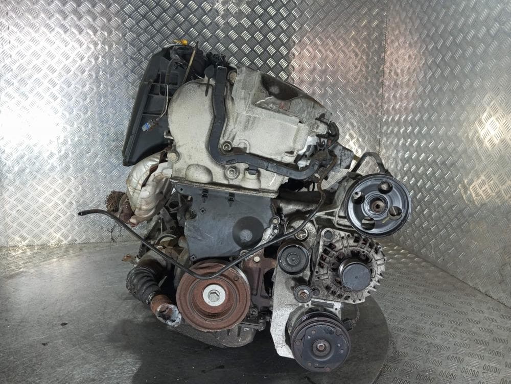 Двигатель к Renault Laguna 2 (01-05)