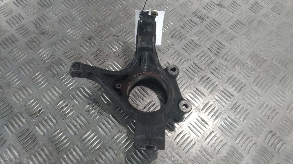 Кулак поворотный правый к Citroen C4 Grand Picasso 1 (06-13)
