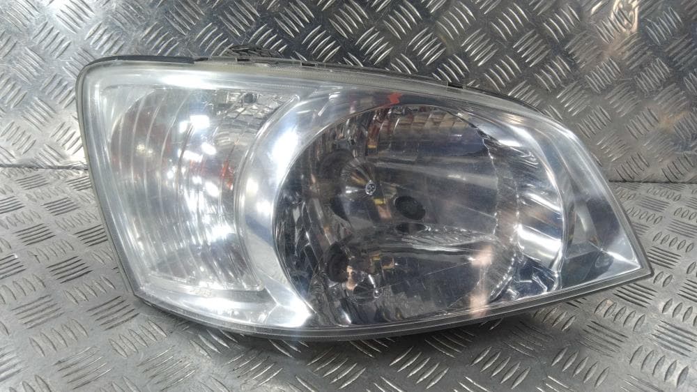 Фара правая к Hyundai Getz 1 (02-05)