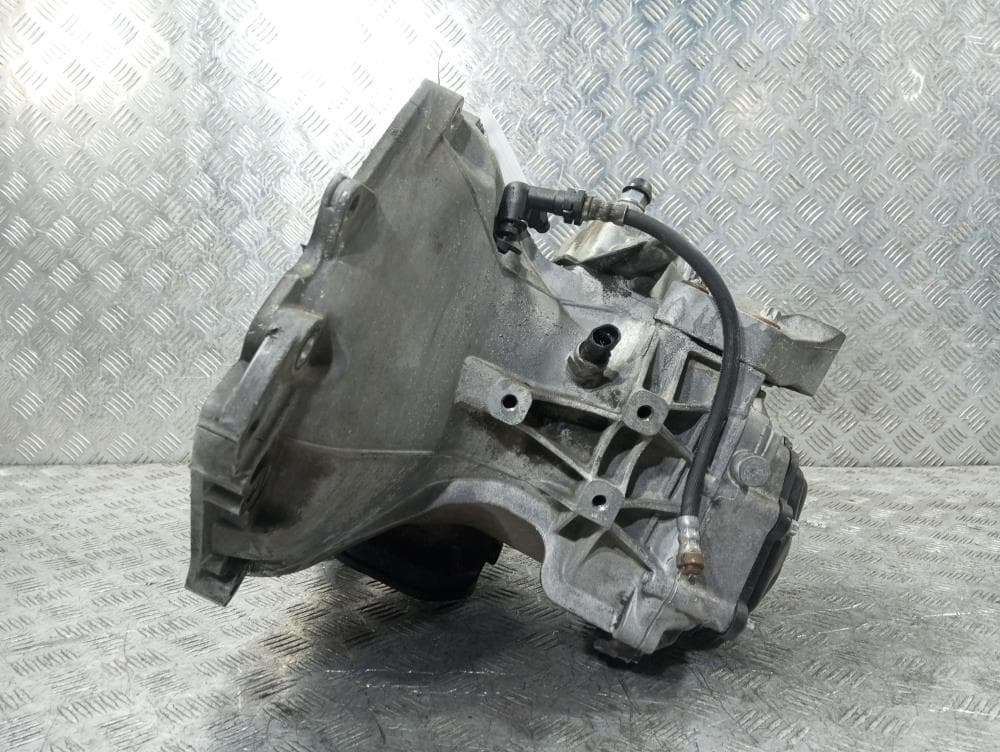 КПП механическая (МКПП) к Opel Corsa D (06-11)