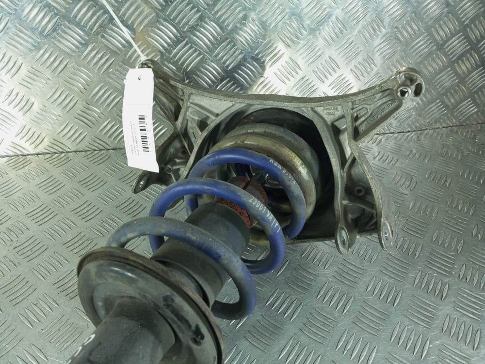 Стойка передняя левая к Audi A4 B8/8K (07-11)