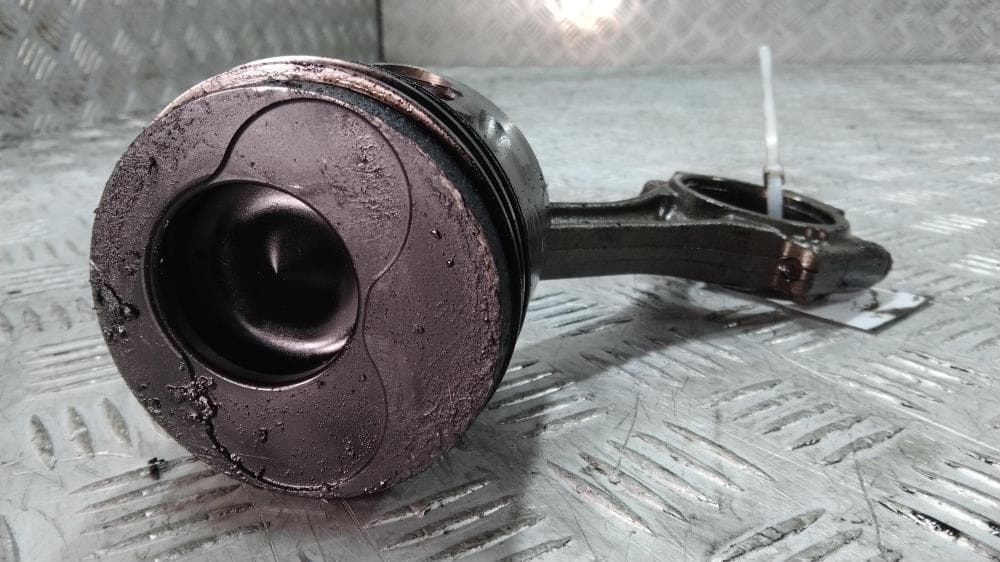 Поршень к Volkswagen Golf 5 (03-09)