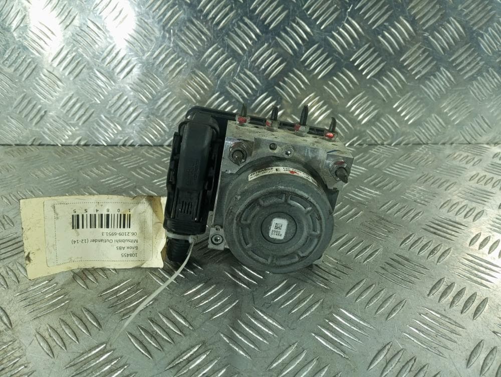 Блок ABS к Mitsubishi Outlander 3 Рестайлинг (14-16)