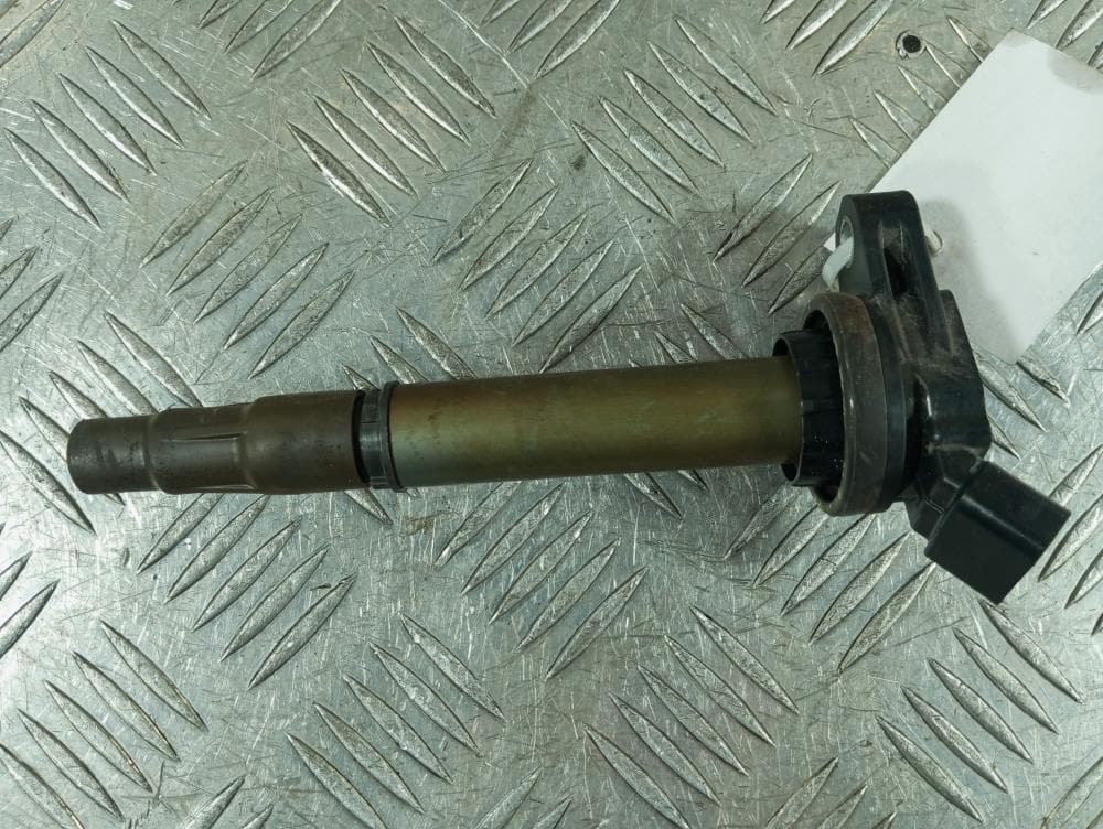 Катушка зажигания к Toyota Voxy R70 (07-10)