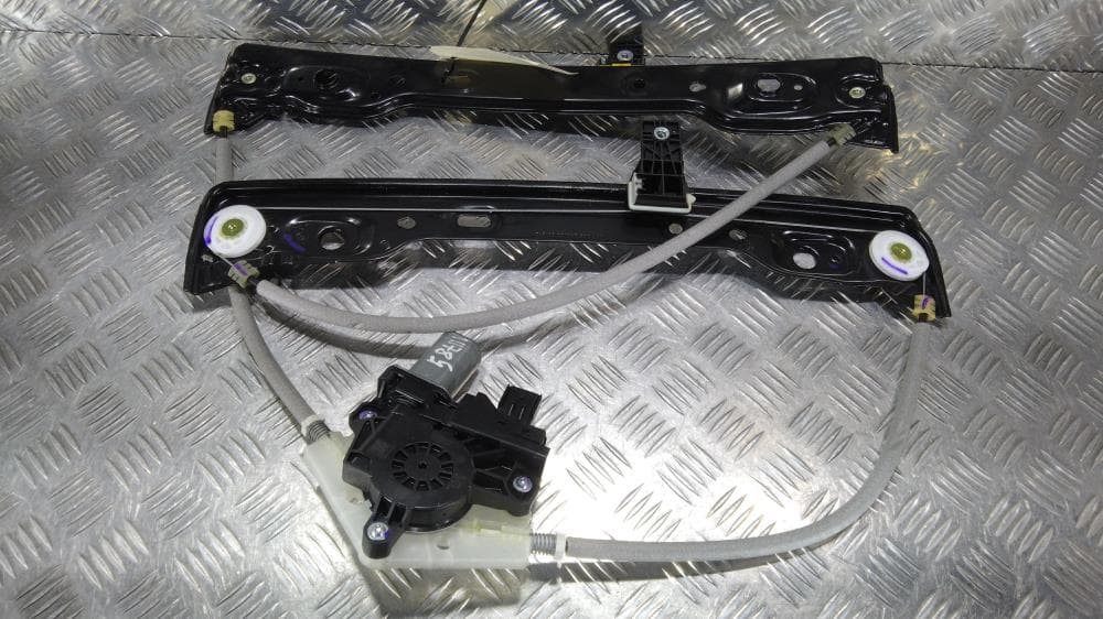 Стеклоподъемник передний правый к Jeep Grand Cherokee WL (21-24)