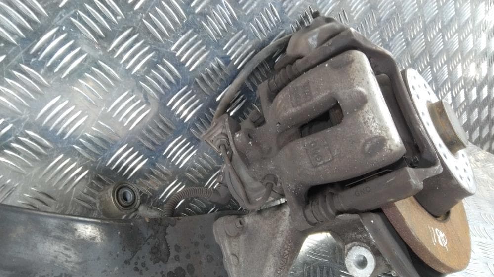 Кулак задний левый к Volkswagen Passat B6 (05-10)