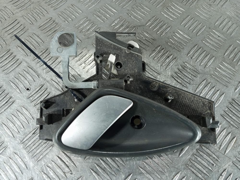 Ручка внутренняя передняя левая к Citroen C5 1 (01-04)