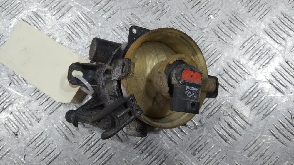 Фара противотуманная правая к Mazda 3 BK (03-06)