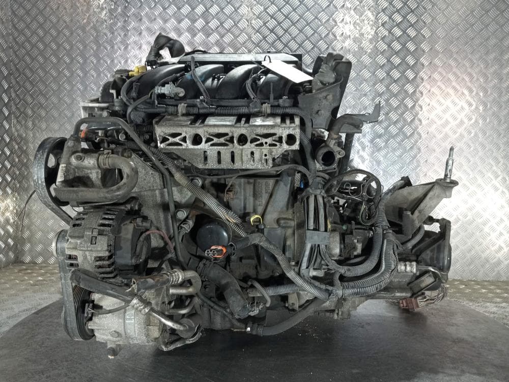 Двигатель к Renault Laguna 2 (01-05)